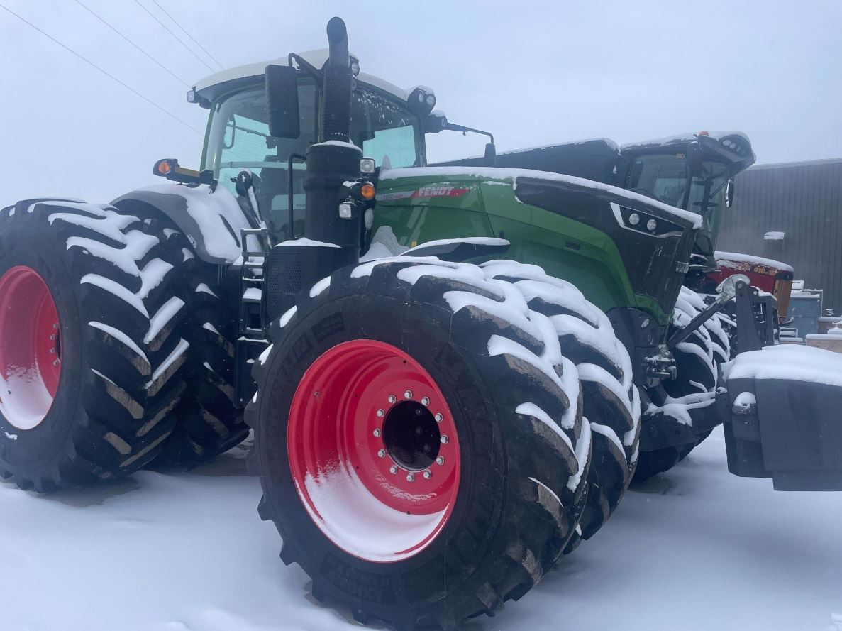 2023 Fendt 1050 Tractor