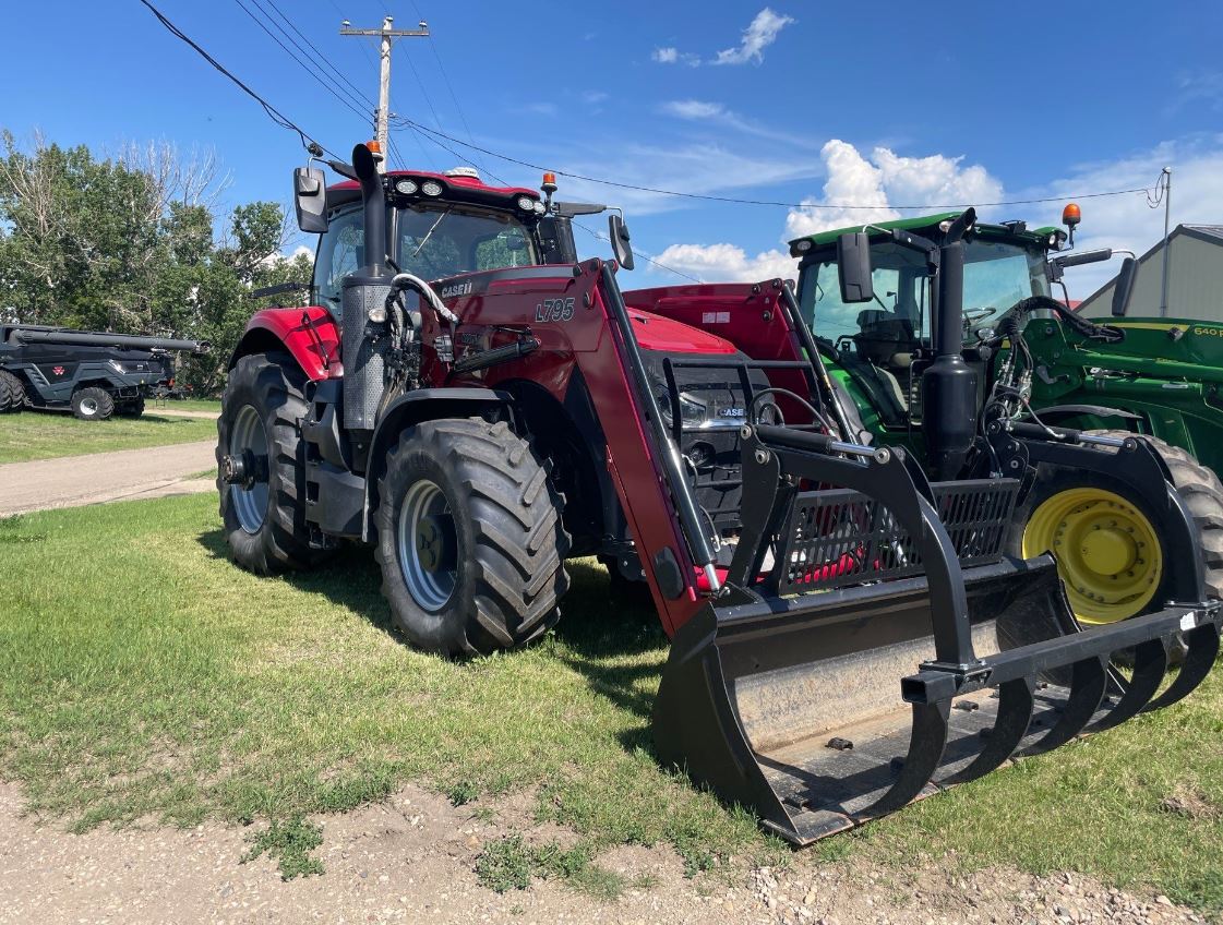 2021 Case IH Magnum 380 AFS Tractor