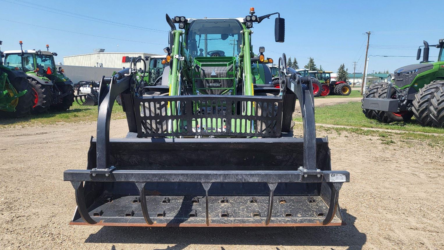 2023 Fendt 724G6 Tractor