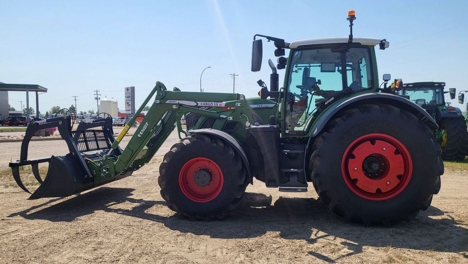 2023 Fendt 724G6 Tractor