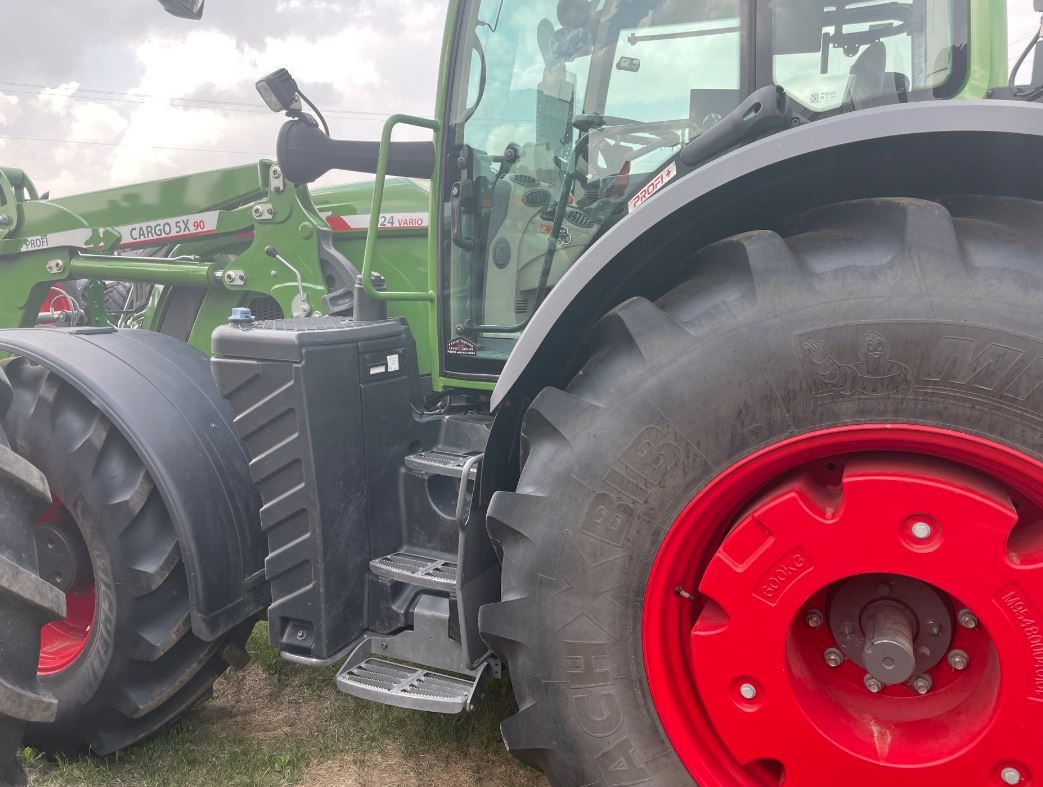 2023 Fendt 724G6 Tractor