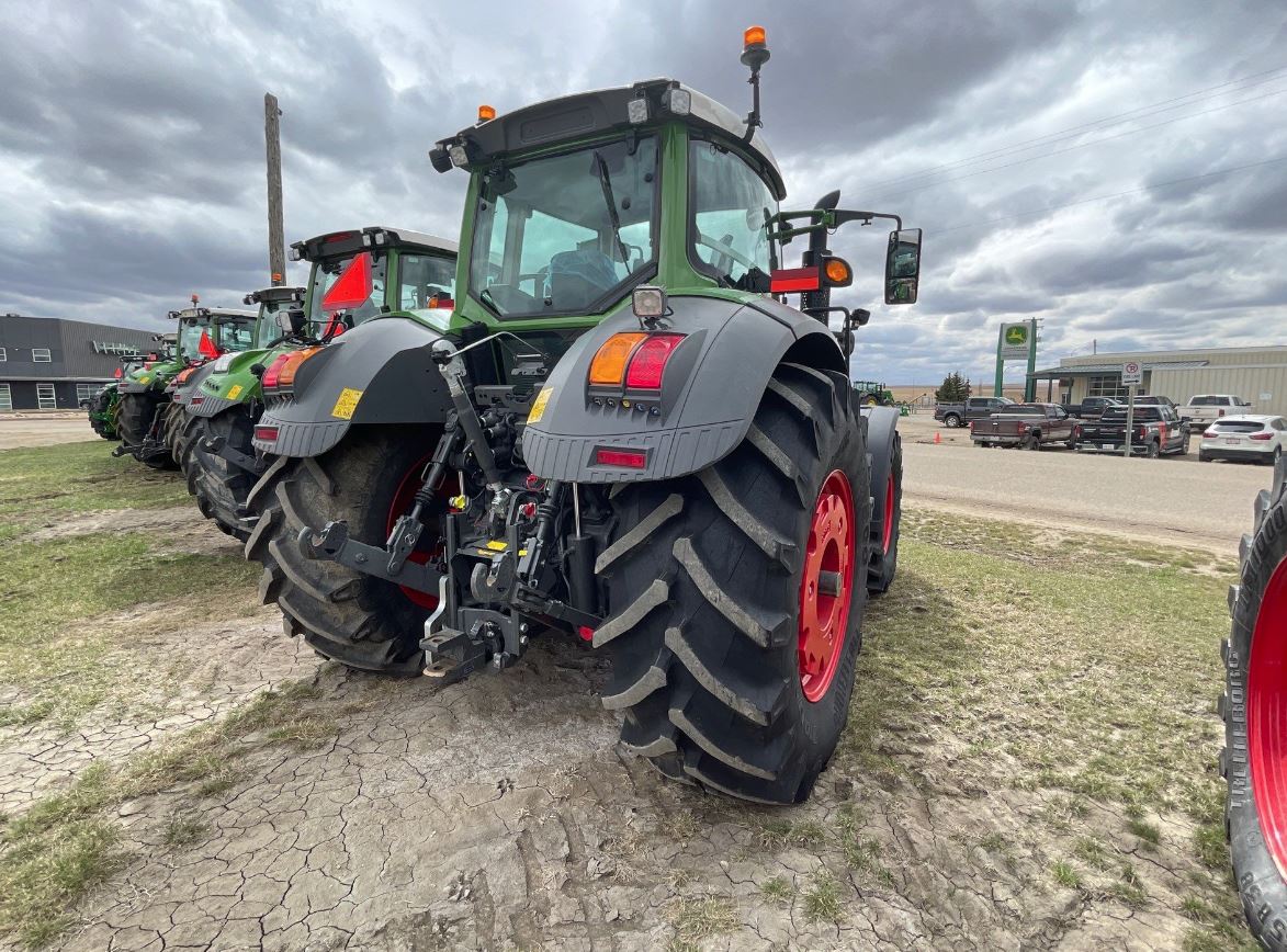 2023 Fendt 822S4 Tractor