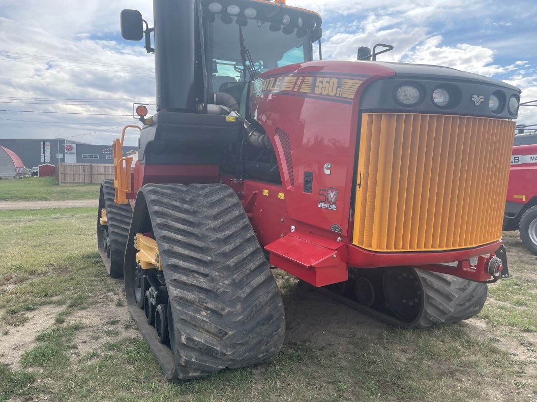 2017 Versatile 550DT Tractor