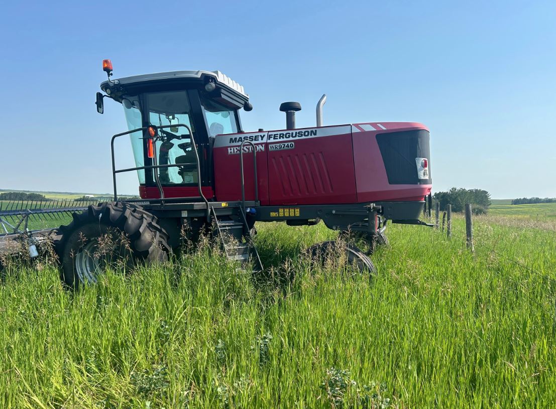 2015 Massey Ferguson WR9740 Windrower