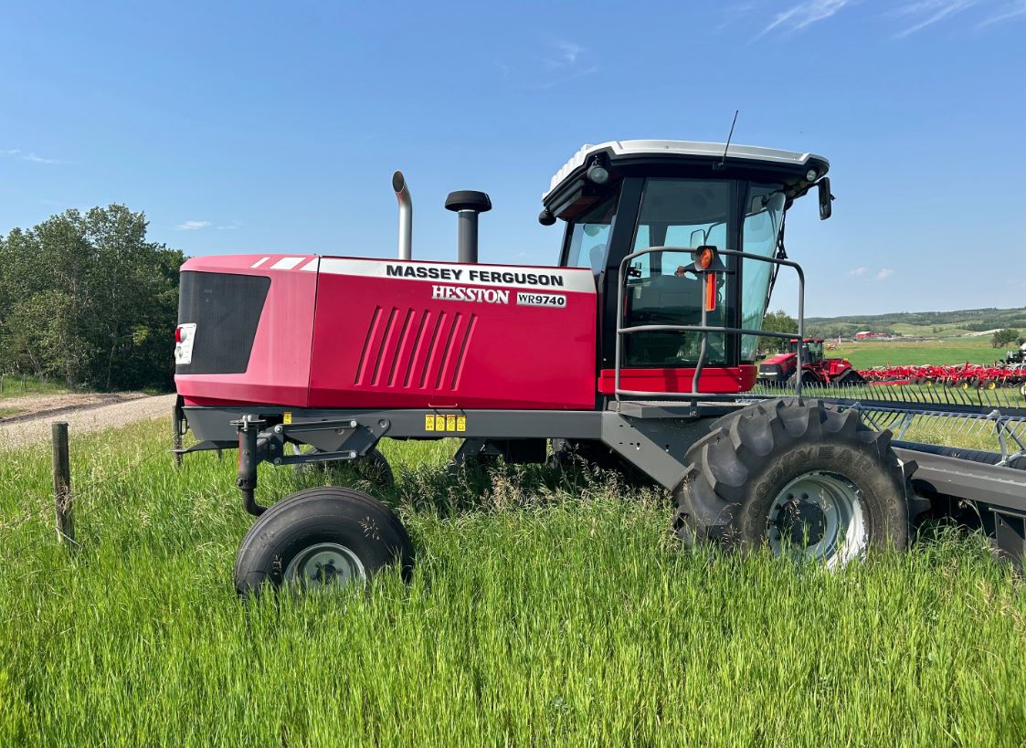 2015 Massey Ferguson WR9740 Windrower