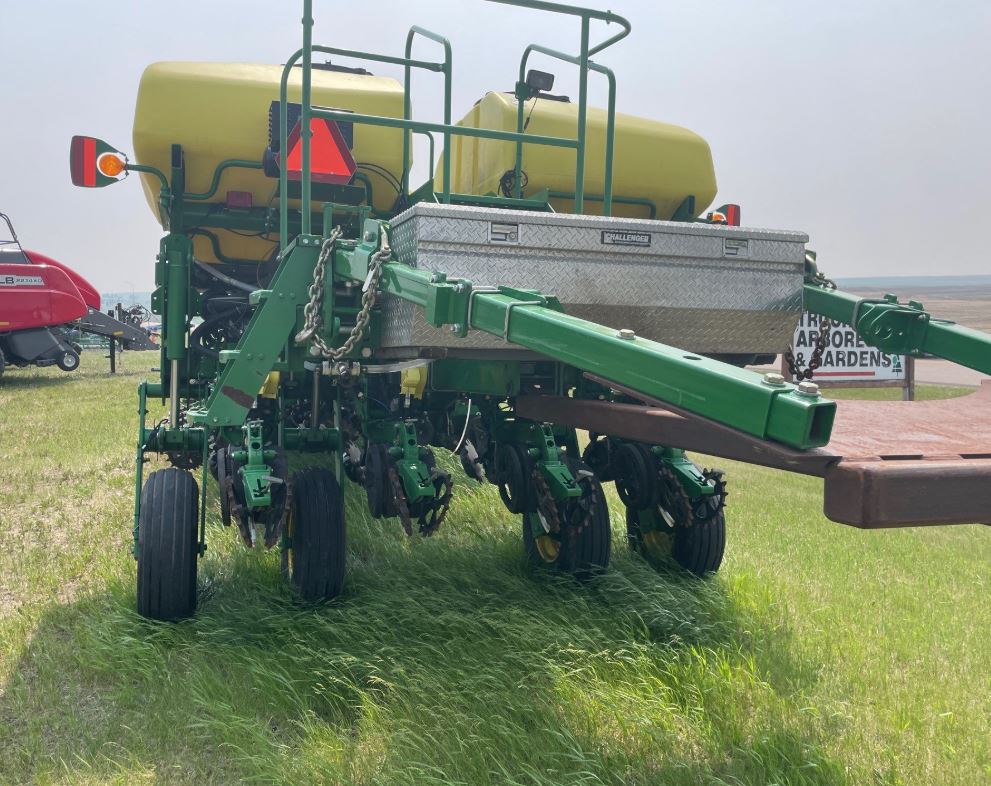 2016 John Deere 1775NT 16-30 Planter