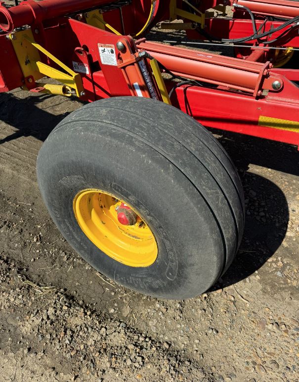 2012 Bourgault 7200 - 72' Harrow