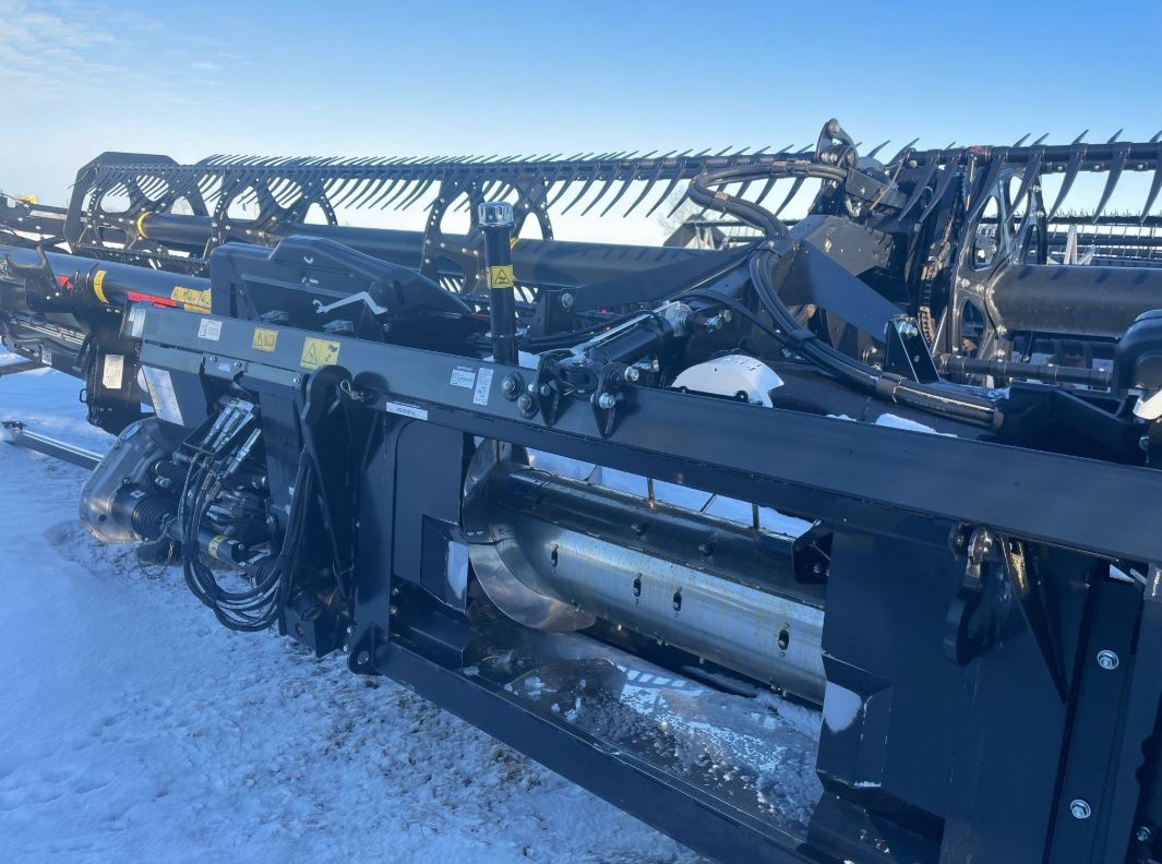 2021 MacDon FD140 Header Direct Cut