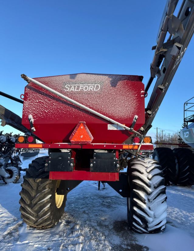 2019 Salford 8711 Spreader