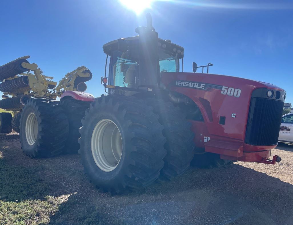 2015 Versatile 500HP Tractor