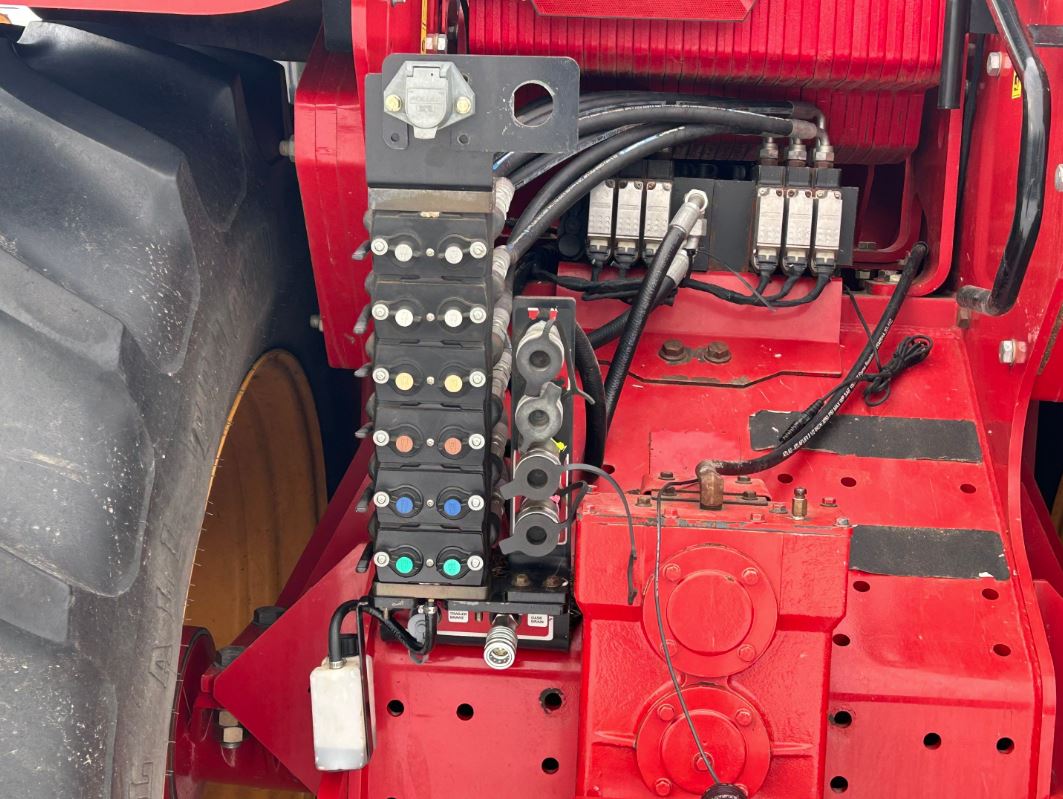 2018 Versatile 460 Tractor