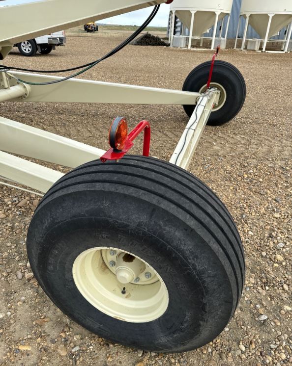 2021 Farm King Y16104TS1 Grain Auger