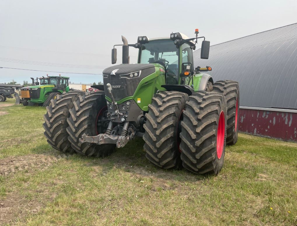 2023 Fendt 1050 Gen3 Tractor