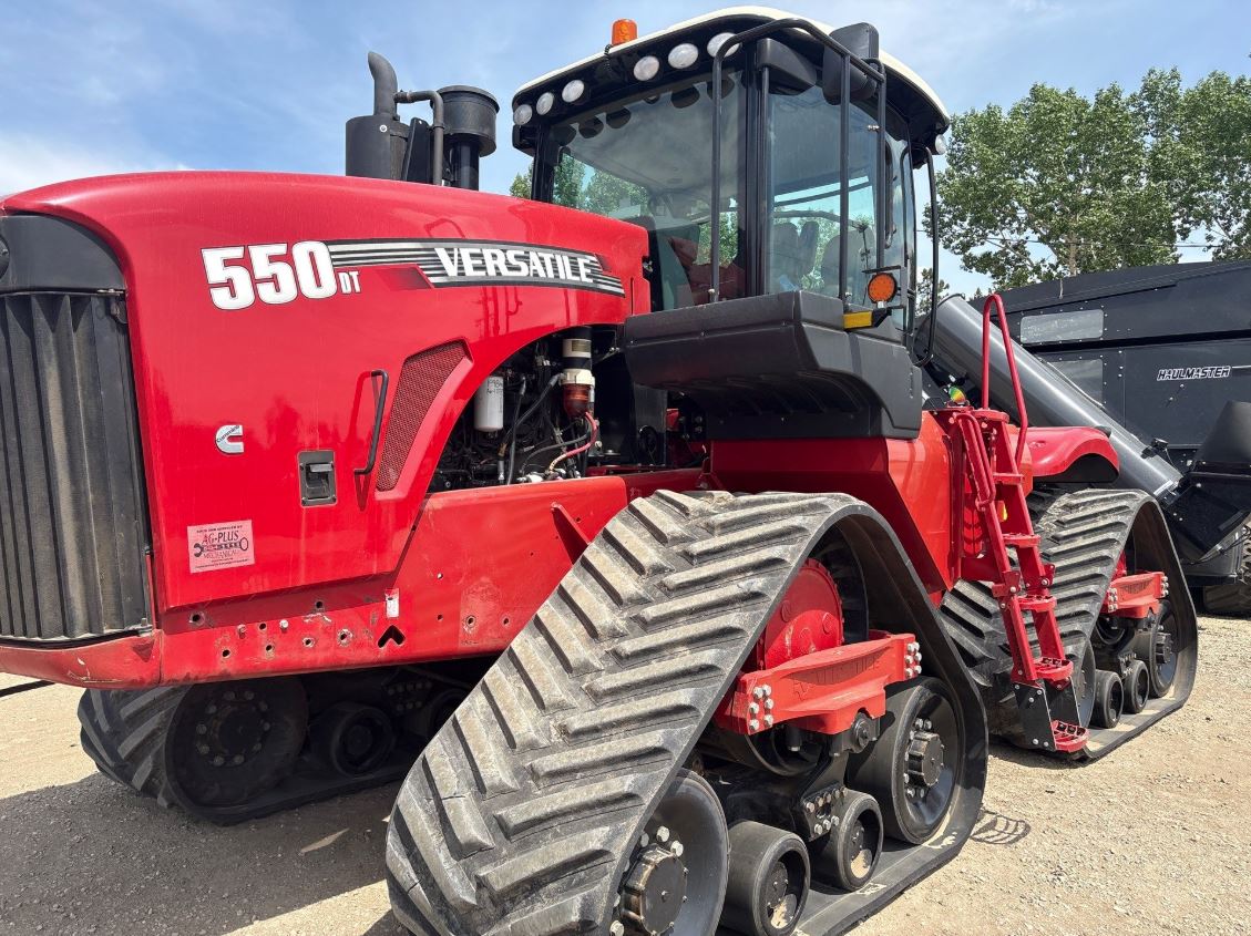 2014 Versatile 550DT Tractor