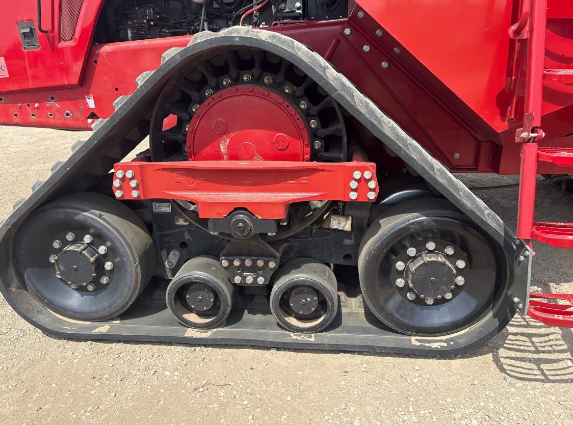 2014 Versatile 550DT Tractor