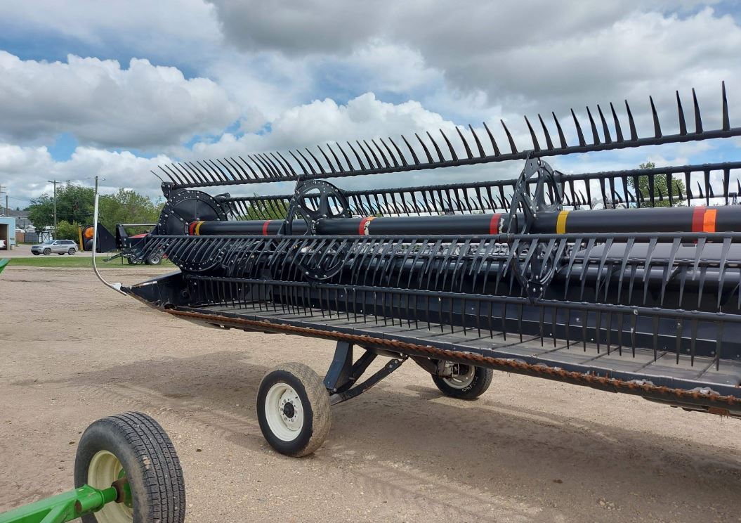 2018 MacDon FD 140 Header Draper Flex