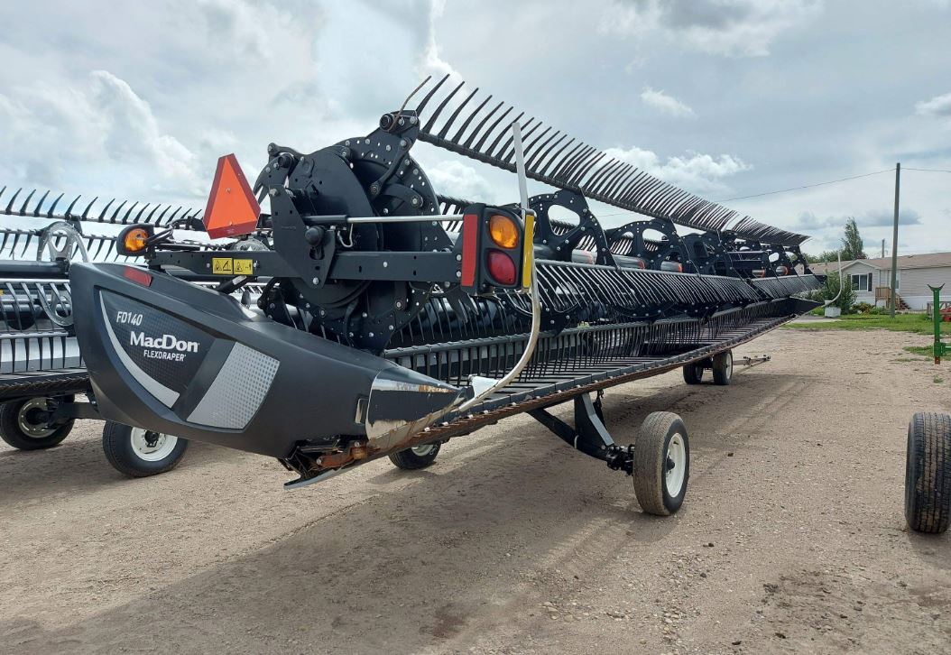 2018 MacDon FD 140 Header Draper Flex