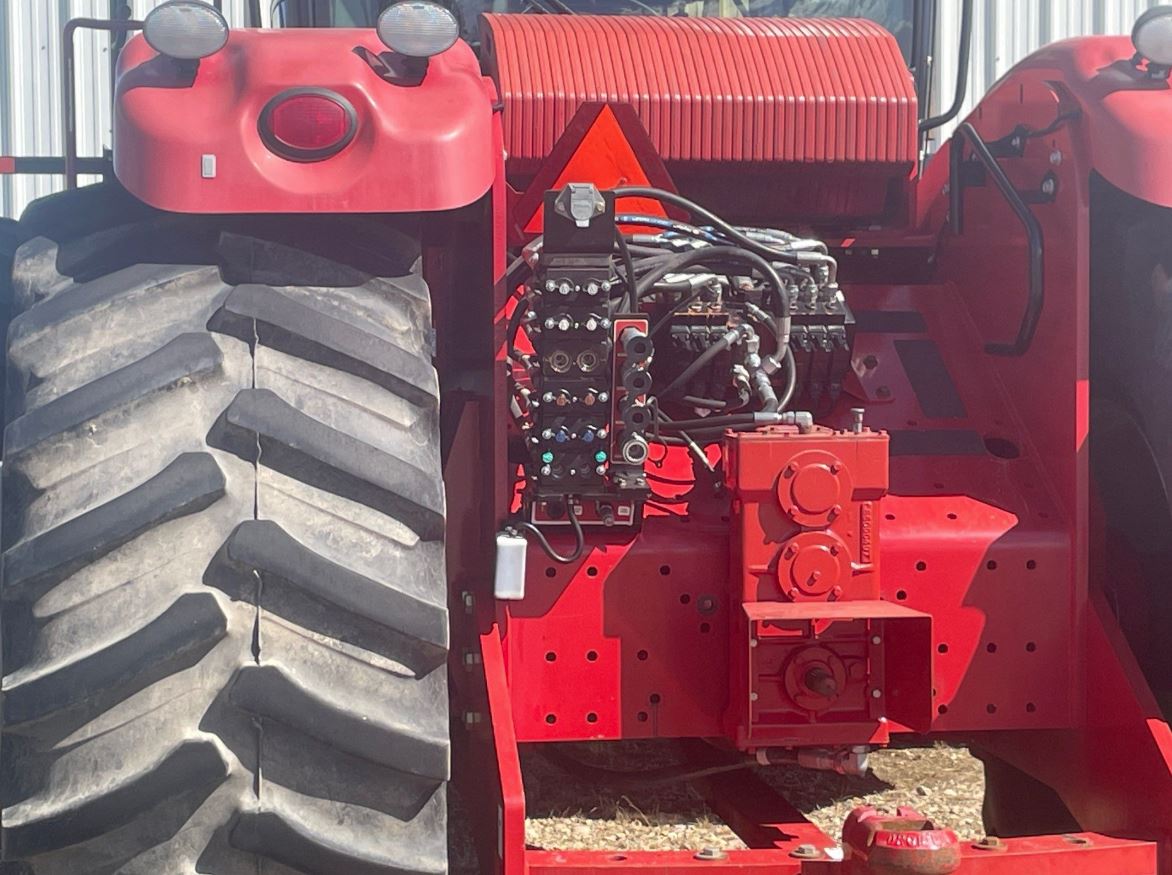 2012 Versatile 550HP Tractor