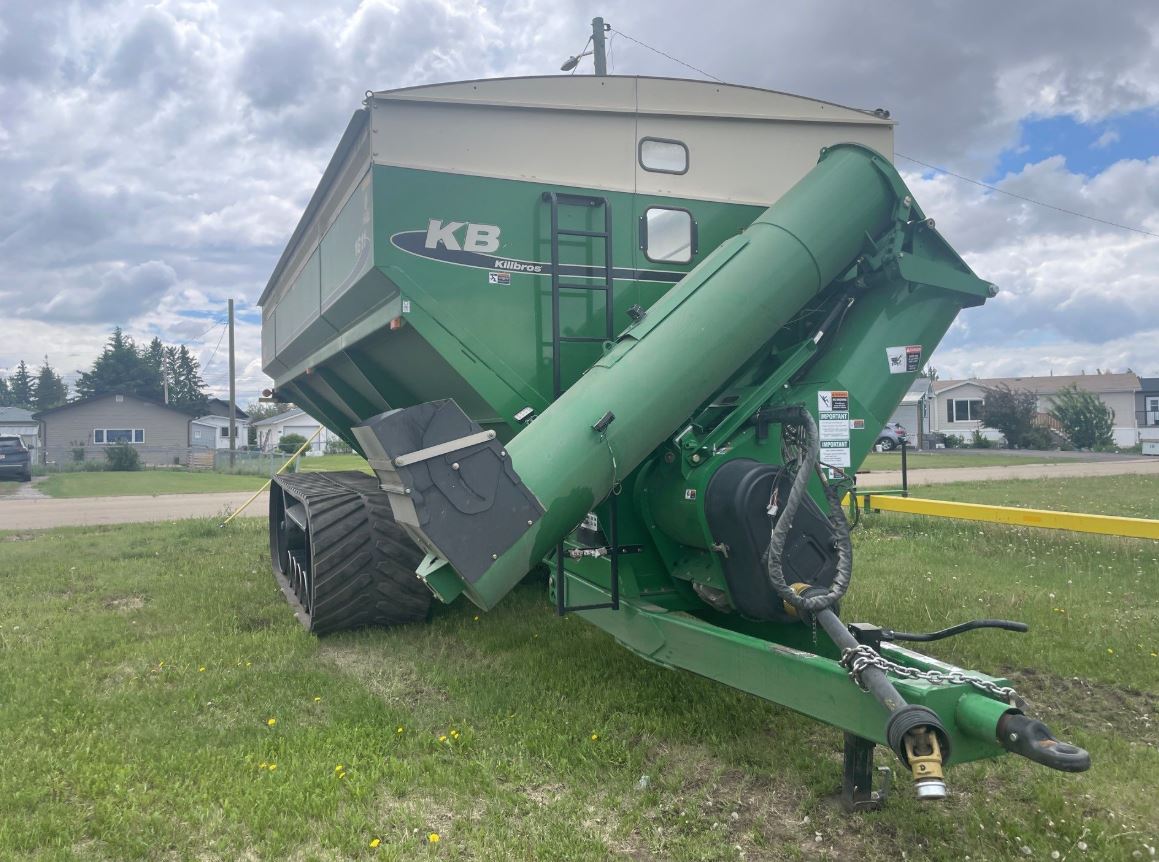 2017 Unverferth 1611 Grain Cart
