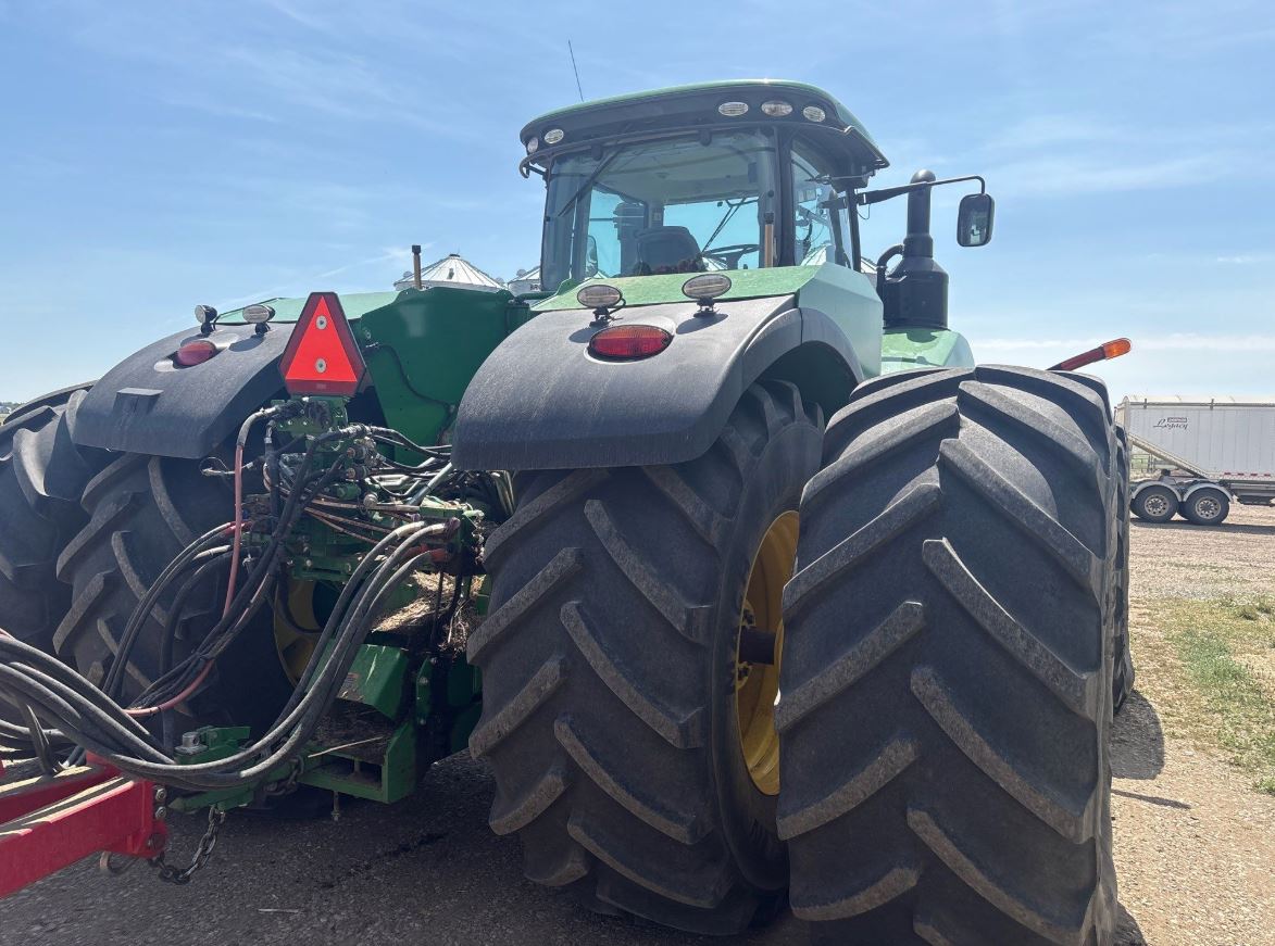 2016 John Deere 9470R Tractor 4WD