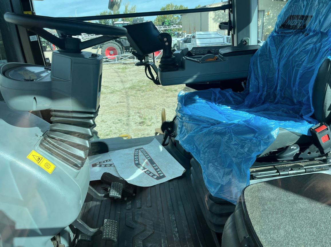 2019 Versatile 570HP Tractor 4WD