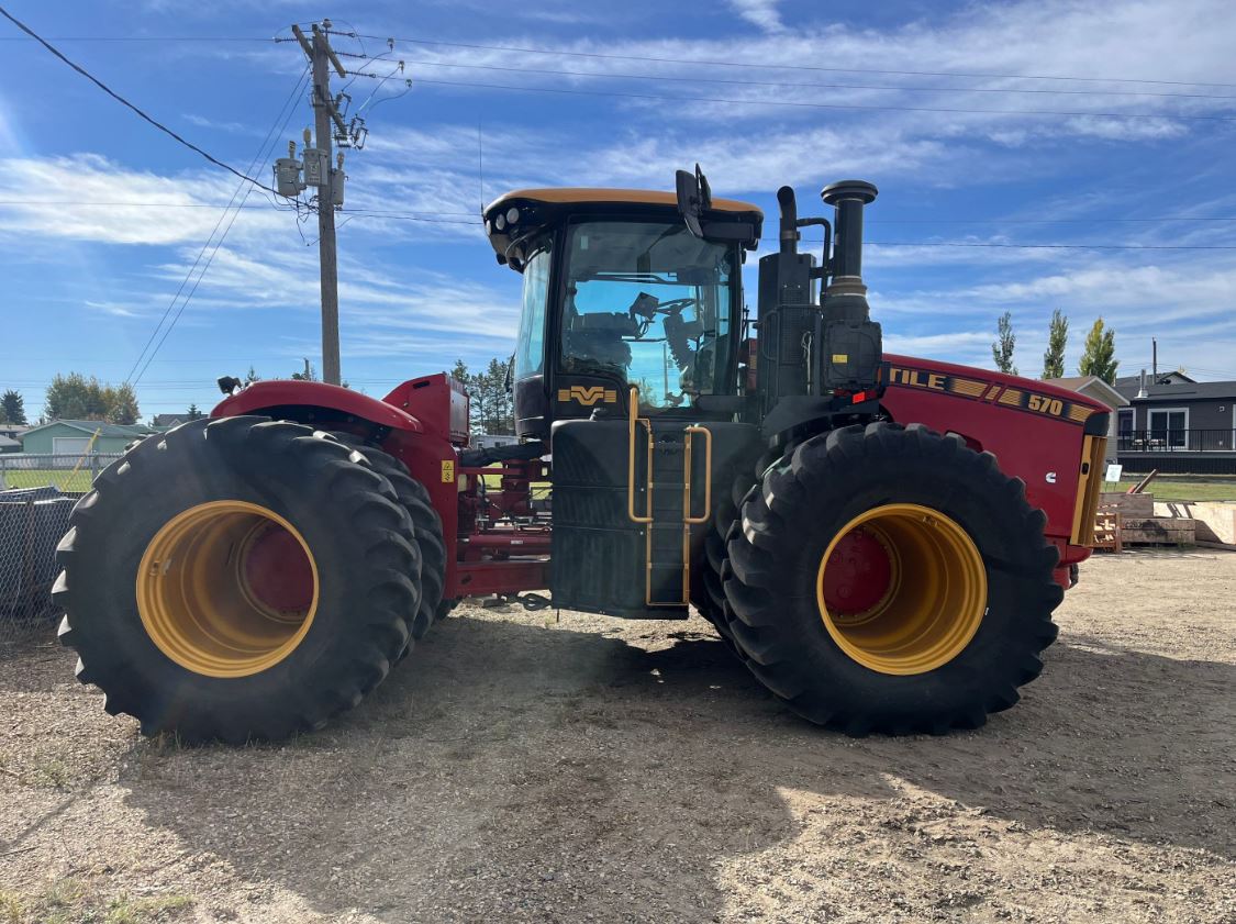 2019 Versatile 570HP Tractor 4WD