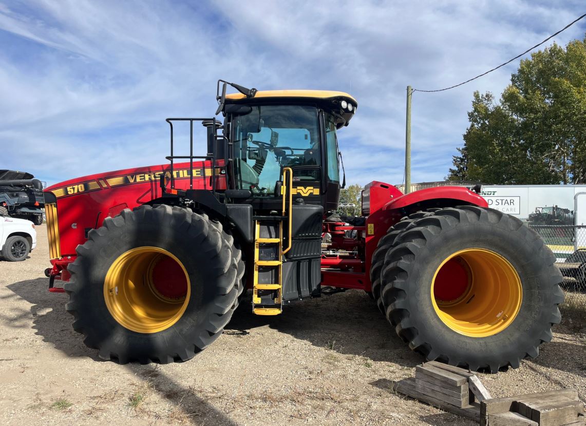 2019 Versatile 570HP Tractor 4WD