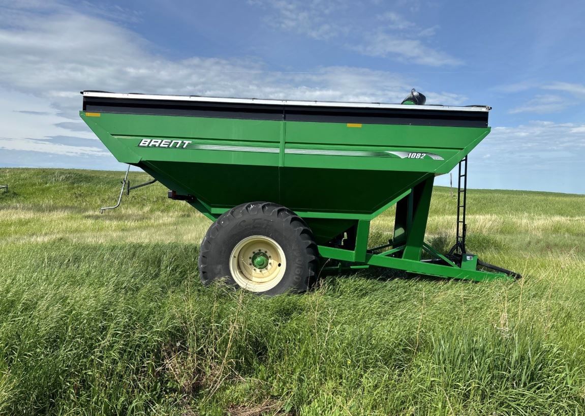 2014 Brent 1082 Grain Cart
