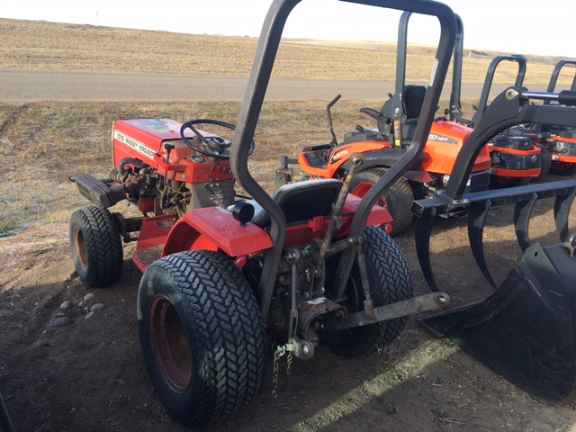 Massey Ferguson 1010 Tractor