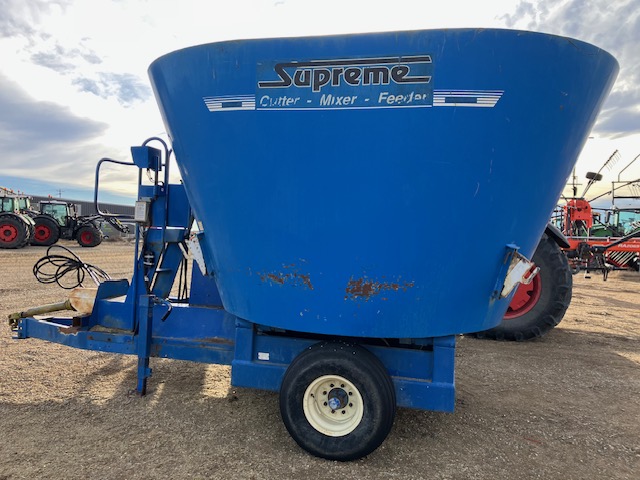 Supreme 600 TMR Mixer