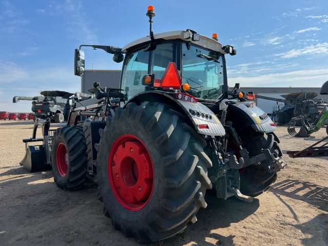 2022 Fendt 724 Gen6 Tractor