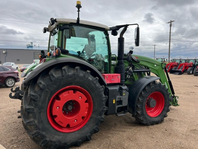 2019 Fendt 724S4 Tractor