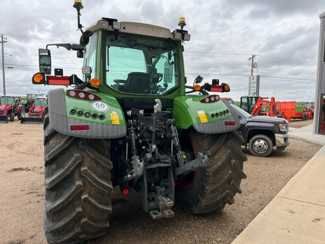 2019 Fendt 724S4 Tractor