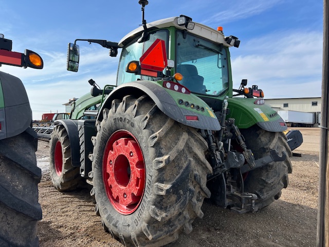 2021 Fendt 724S4 Tractor