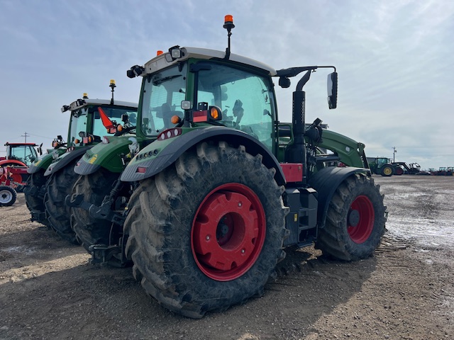 2021 Fendt 724S4 Tractor