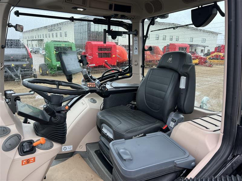 2022 Fendt 724 Gen6 Tractor