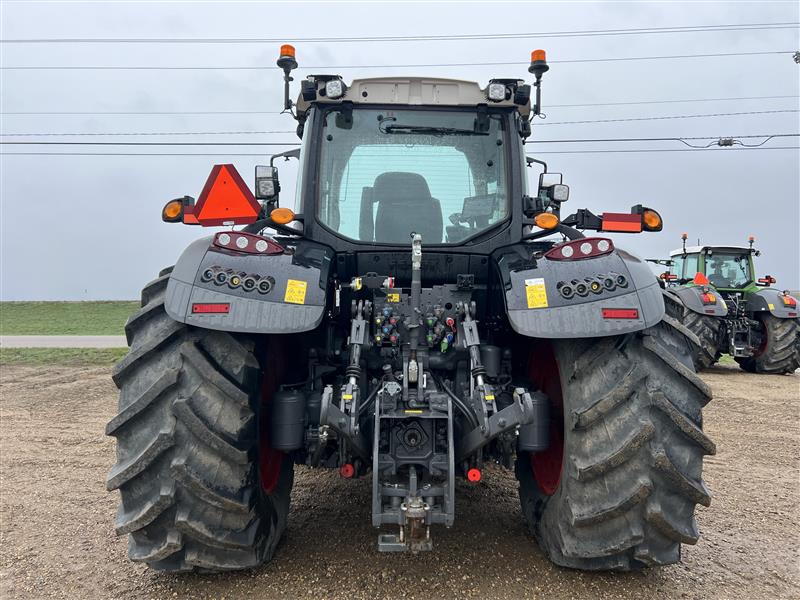 2022 Fendt 724 Gen6 Tractor