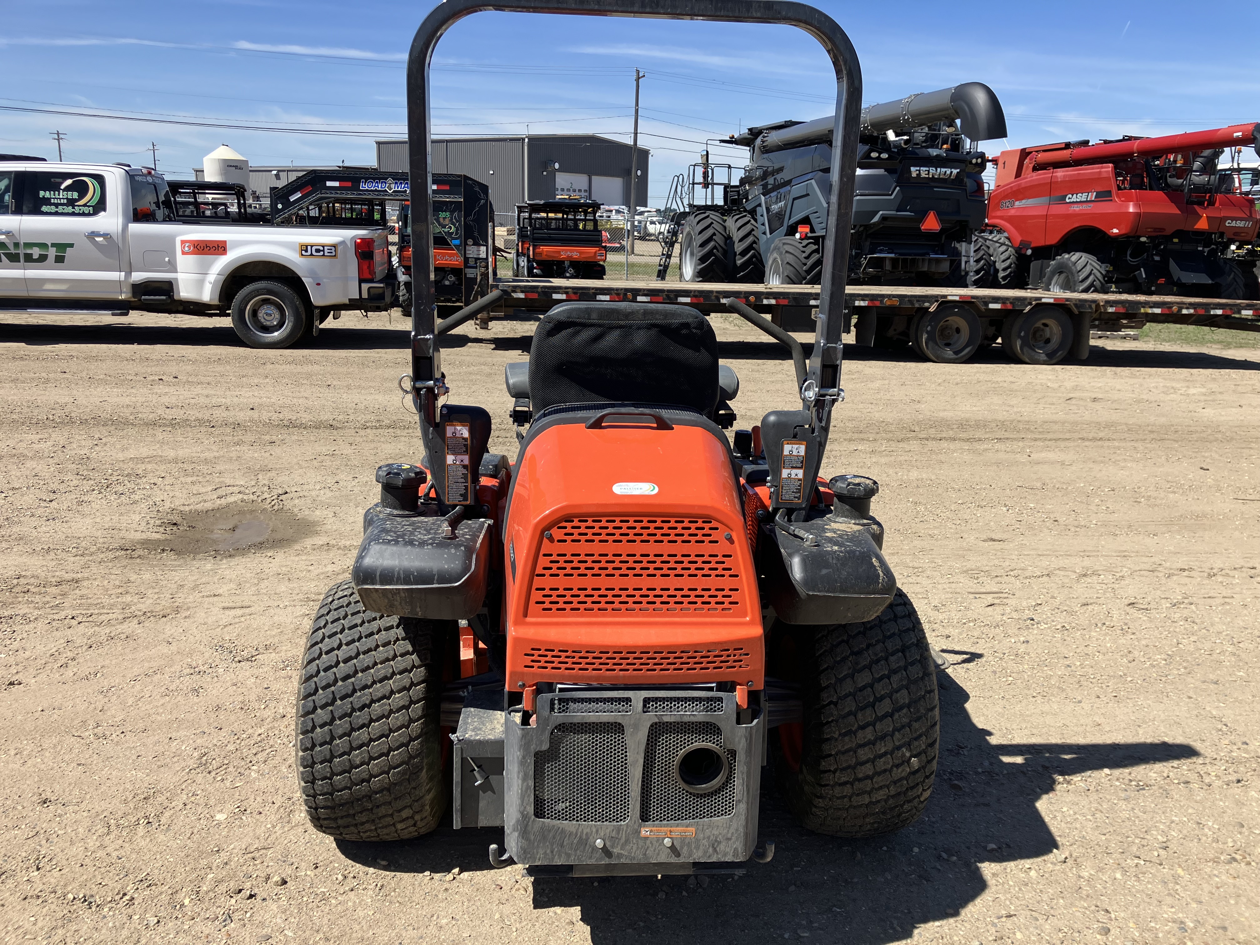 2022 Kubota ZG327 Mower/Zero Turn