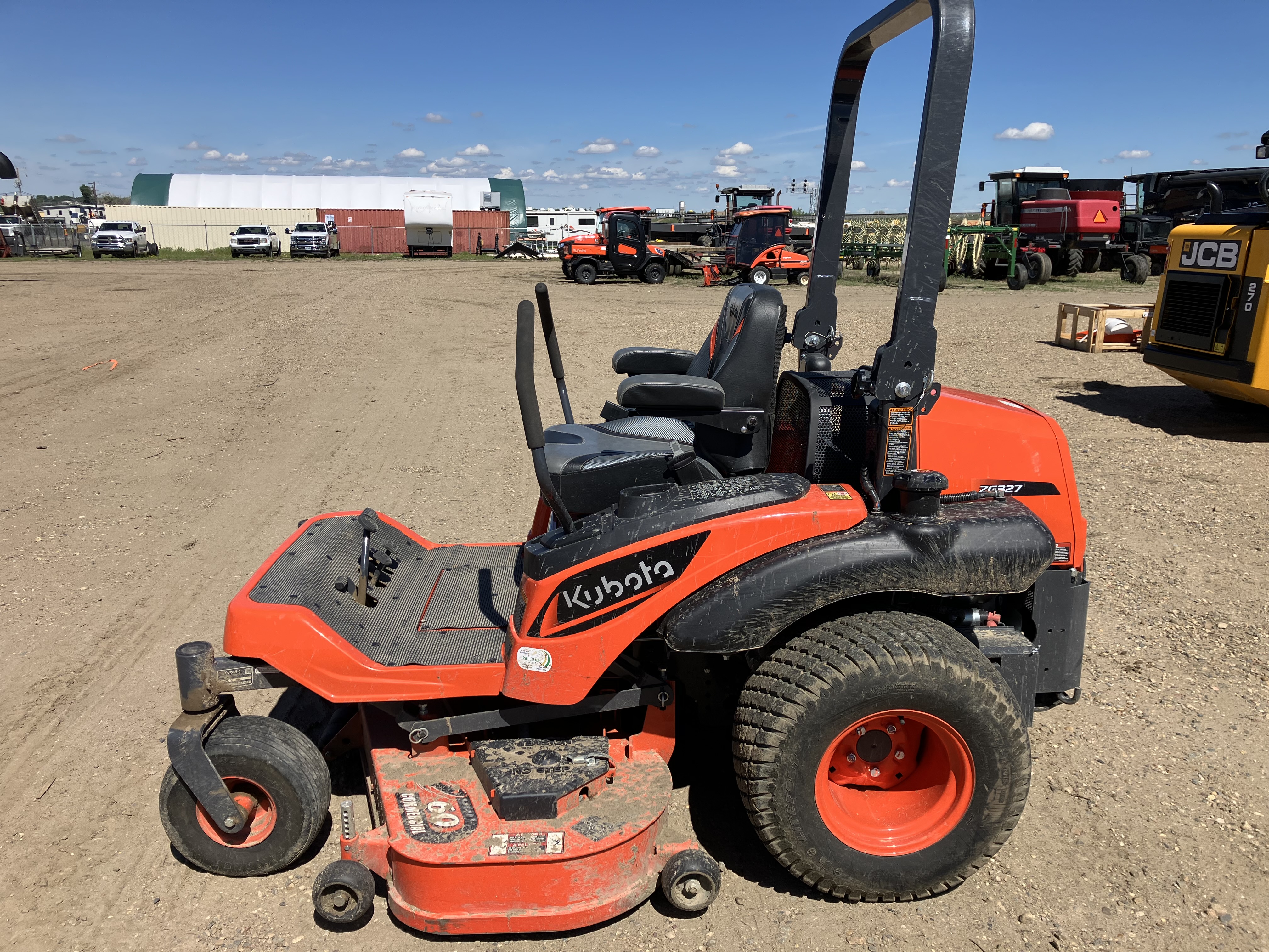 2022 Kubota ZG327 Mower/Zero Turn