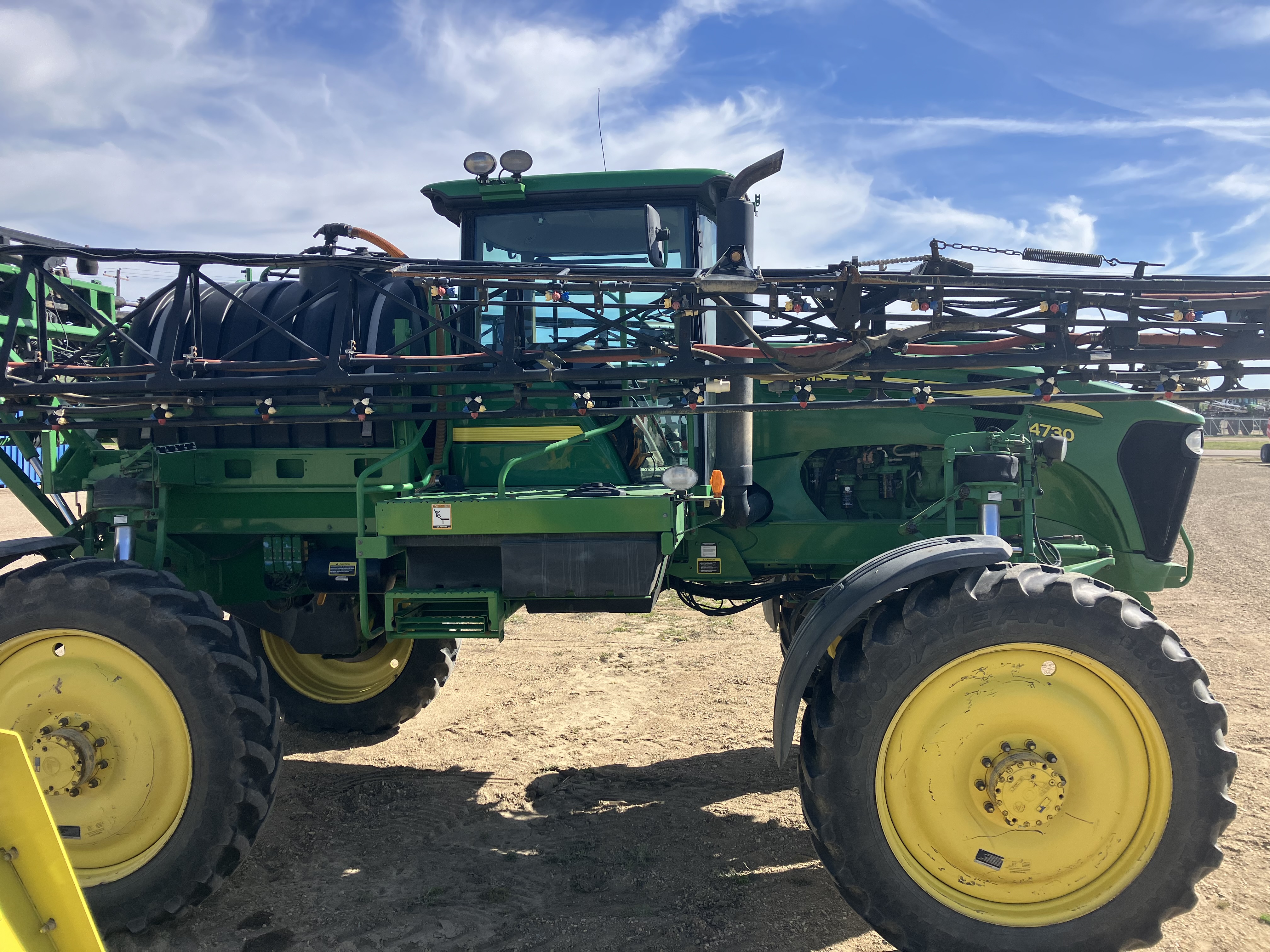 John Deere 4730 Sprayer/High Clearance