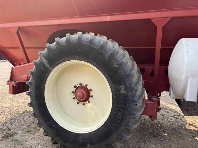 Brent 1194 Grain Cart