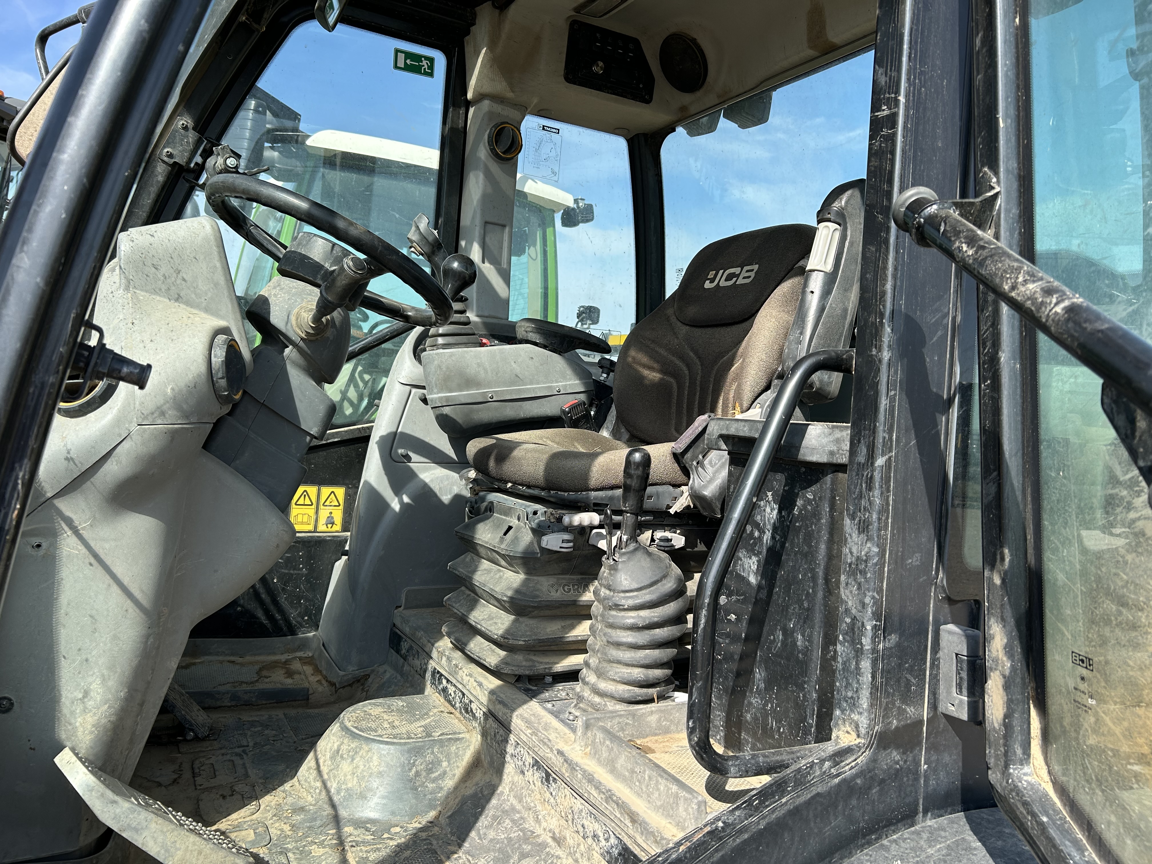 2020 JCB TM320 TeleHandler