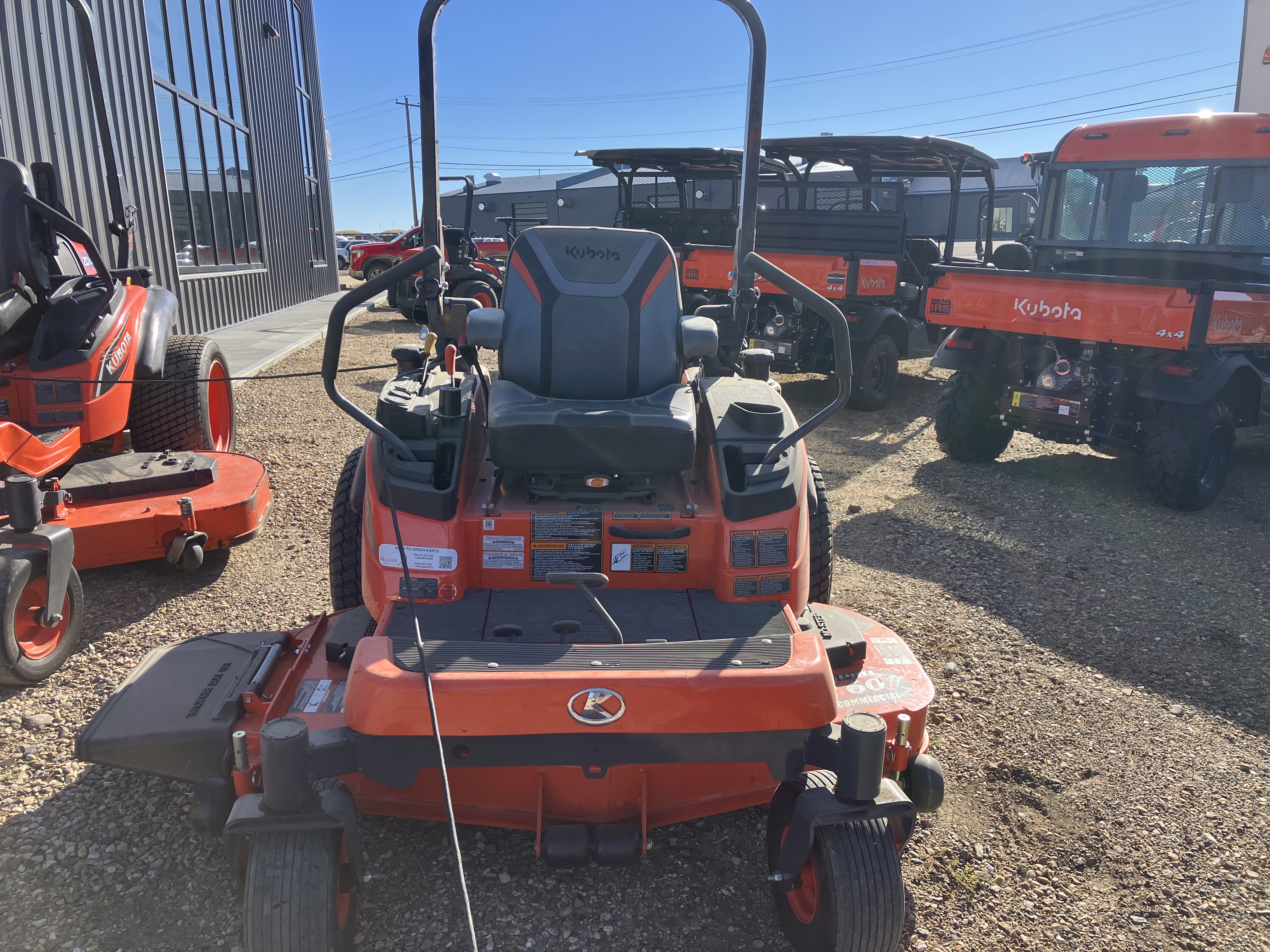 2023 Kubota ZG327 Mower/Zero Turn