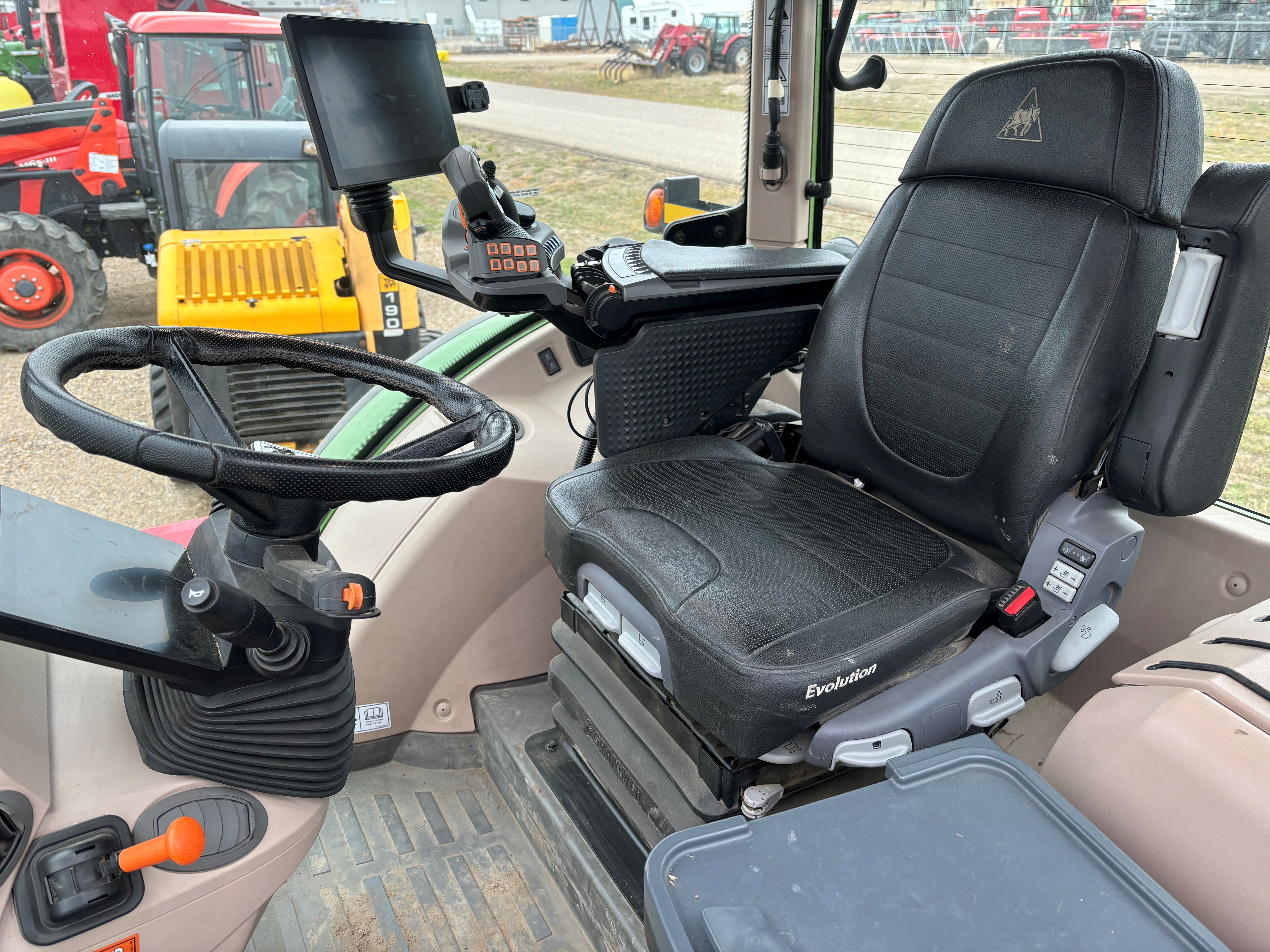 2021 Fendt 724 Gen6 Tractor