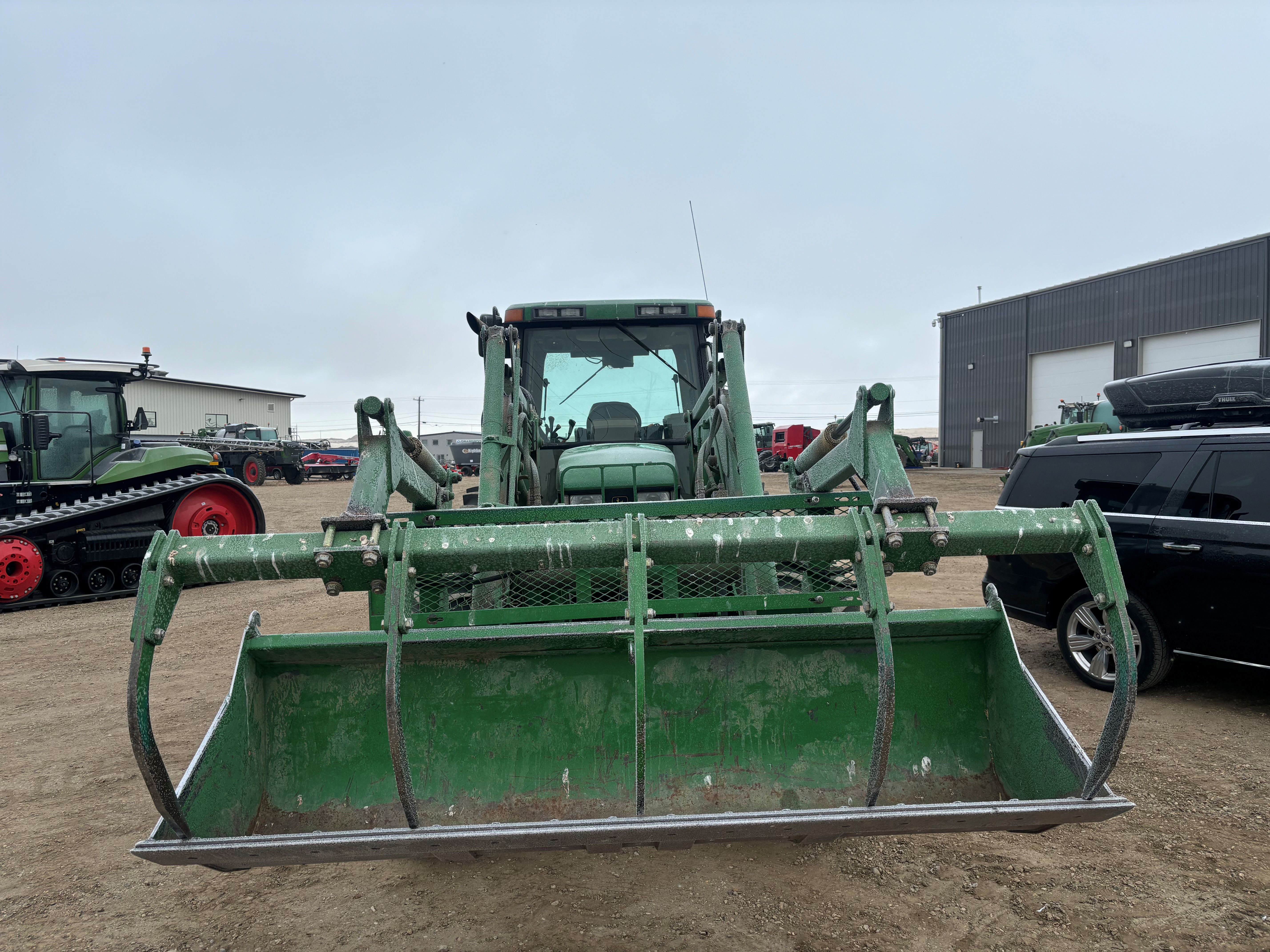 2002 John Deere 7610 Tractor