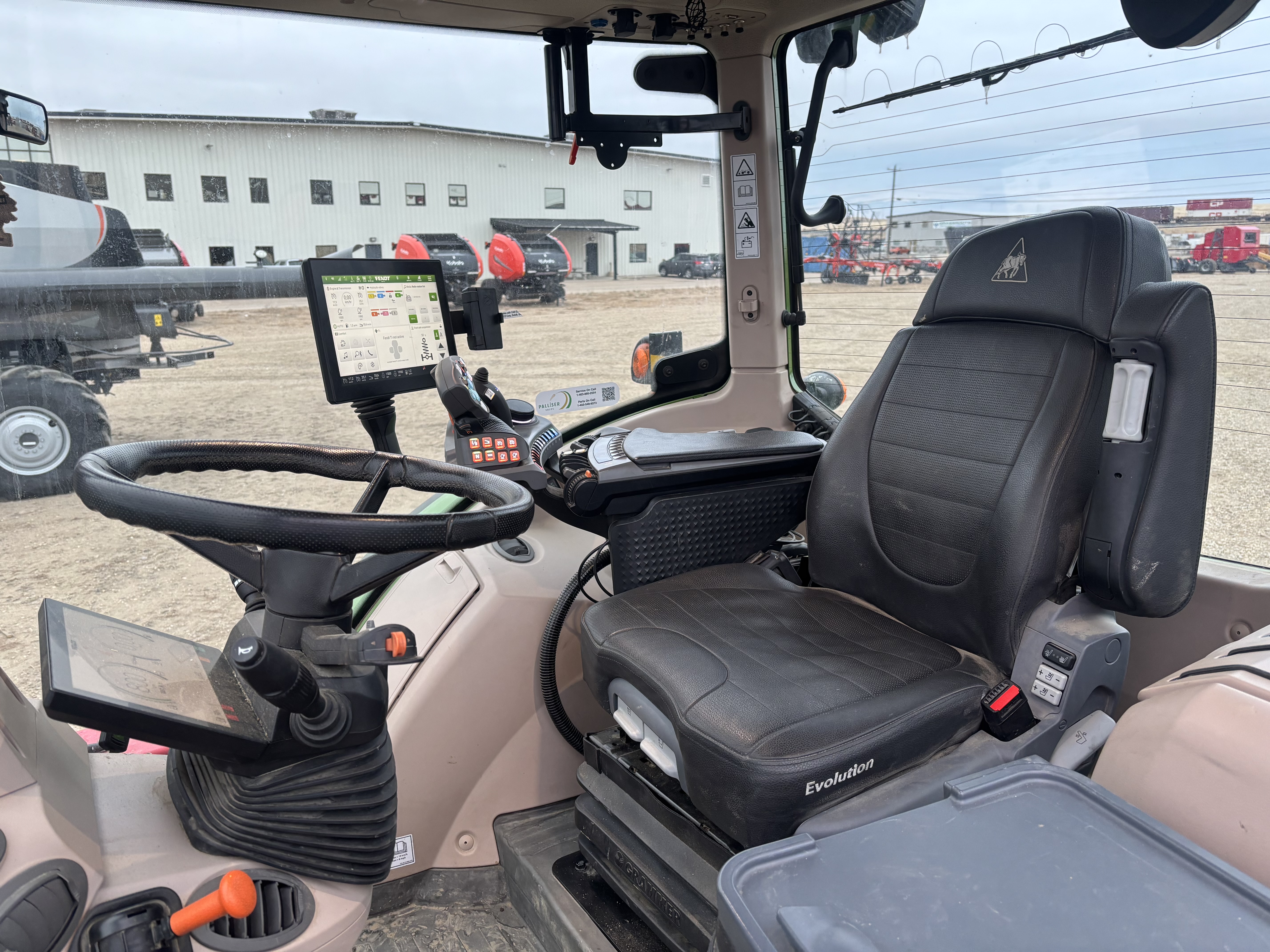 2022 Fendt 724 Gen6 Tractor