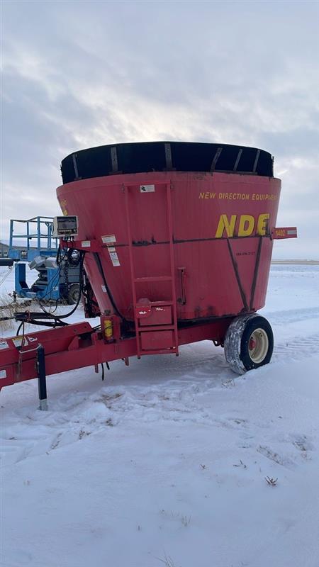 NDE FS550L Vertical Feed Mixer