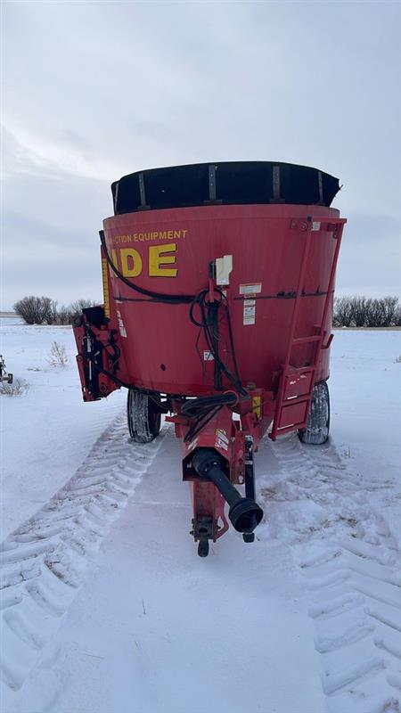 NDE FS550L Vertical Feed Mixer