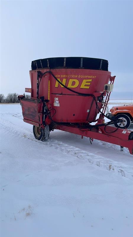 NDE FS550L Vertical Feed Mixer