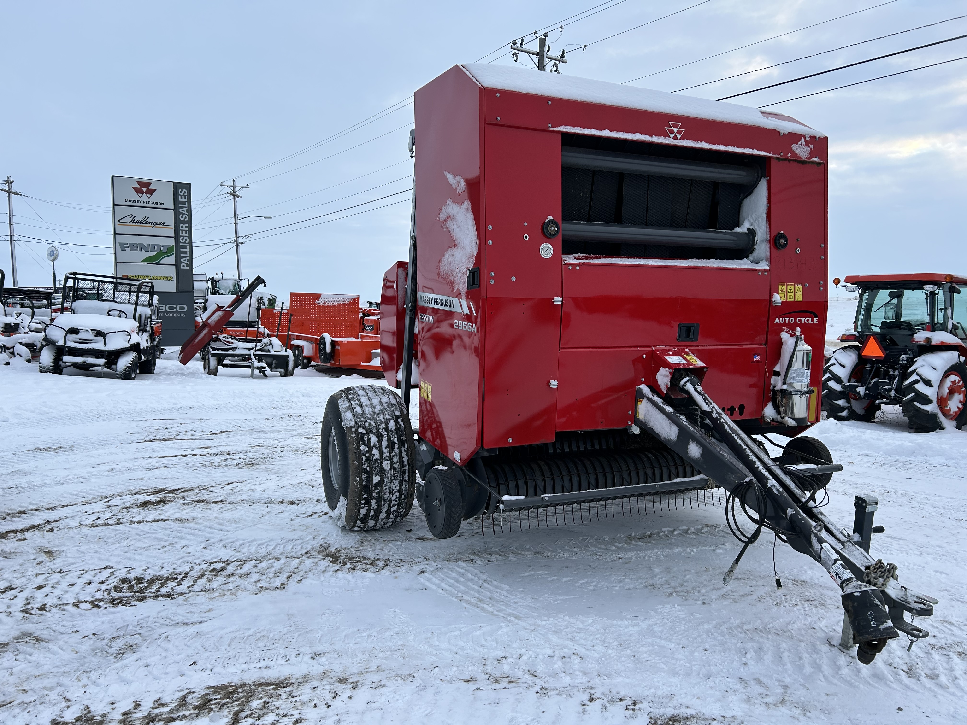 2022 Massey Ferguson 2956 Baler/Round